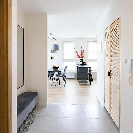 아파트 Apartament Komfort Centrum *